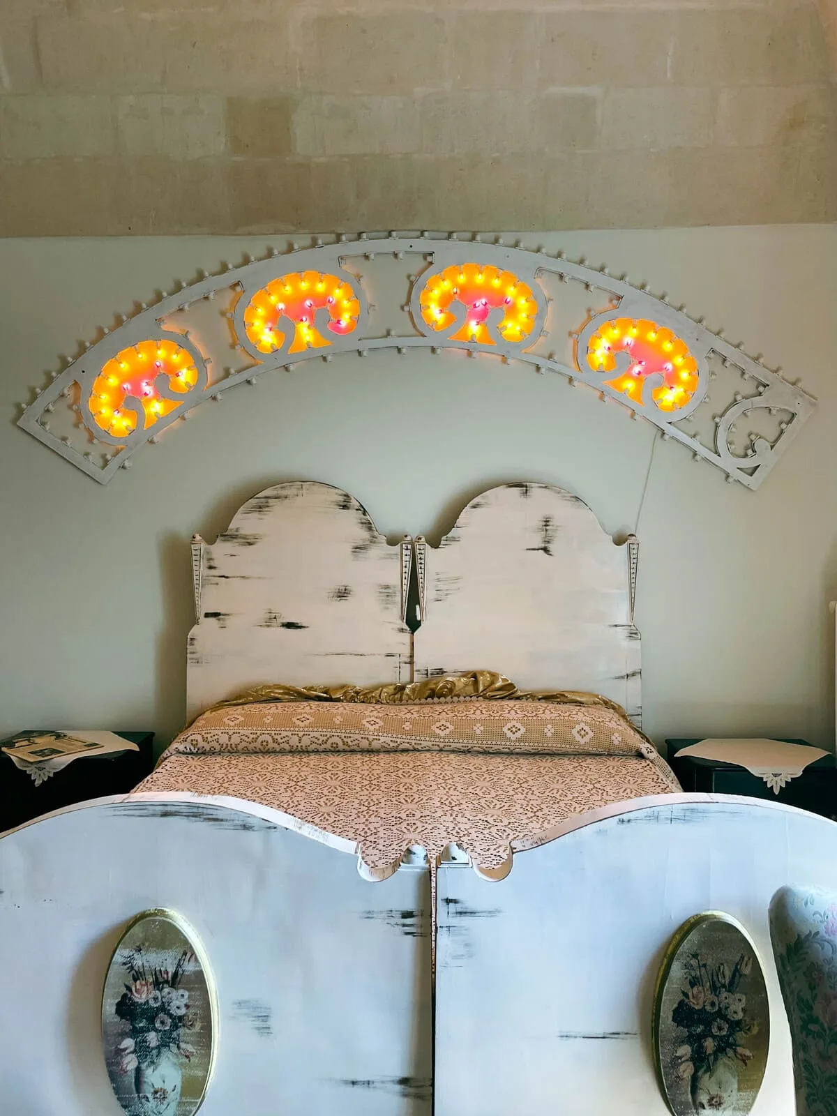 Camera Borghese ‘950 — Bed with festival lights